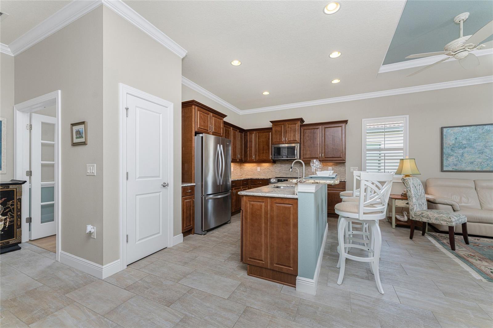 10385 Crooked Creek Dr Property Photo 12