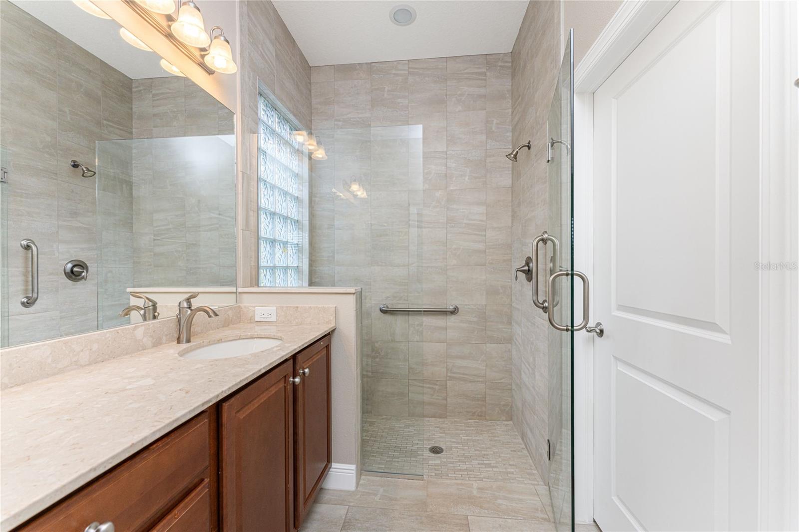 10385 Crooked Creek Dr Property Photo 29