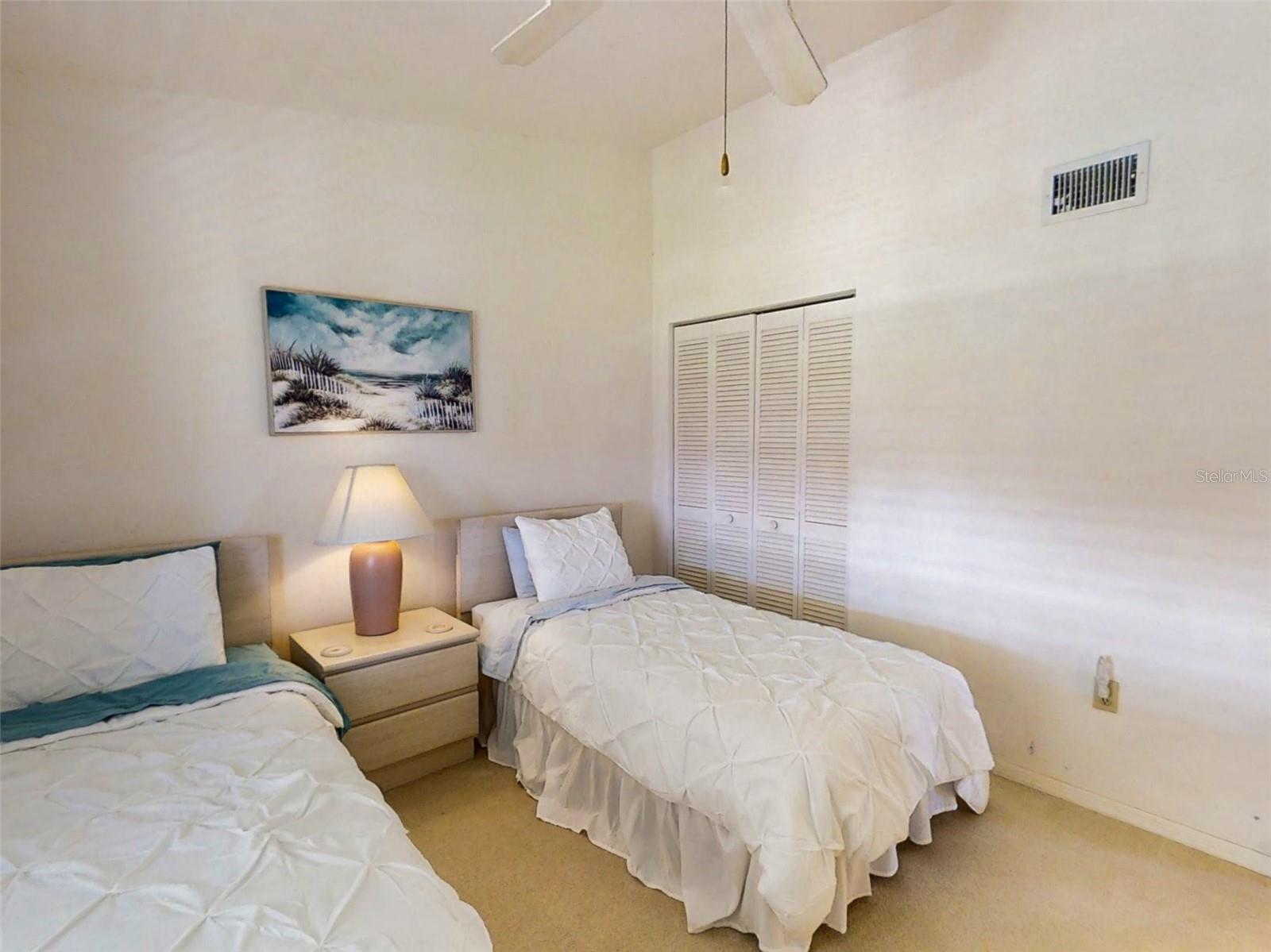 448 Bouchelle Dr #305 Property Photo 4