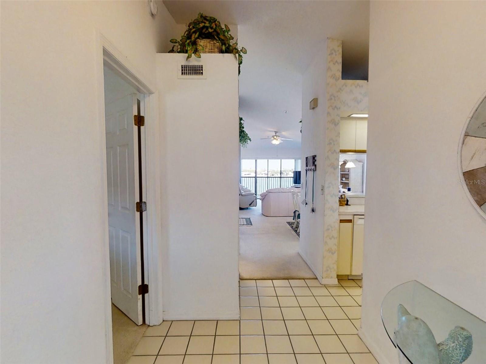 448 Bouchelle Dr #305 Property Photo 5