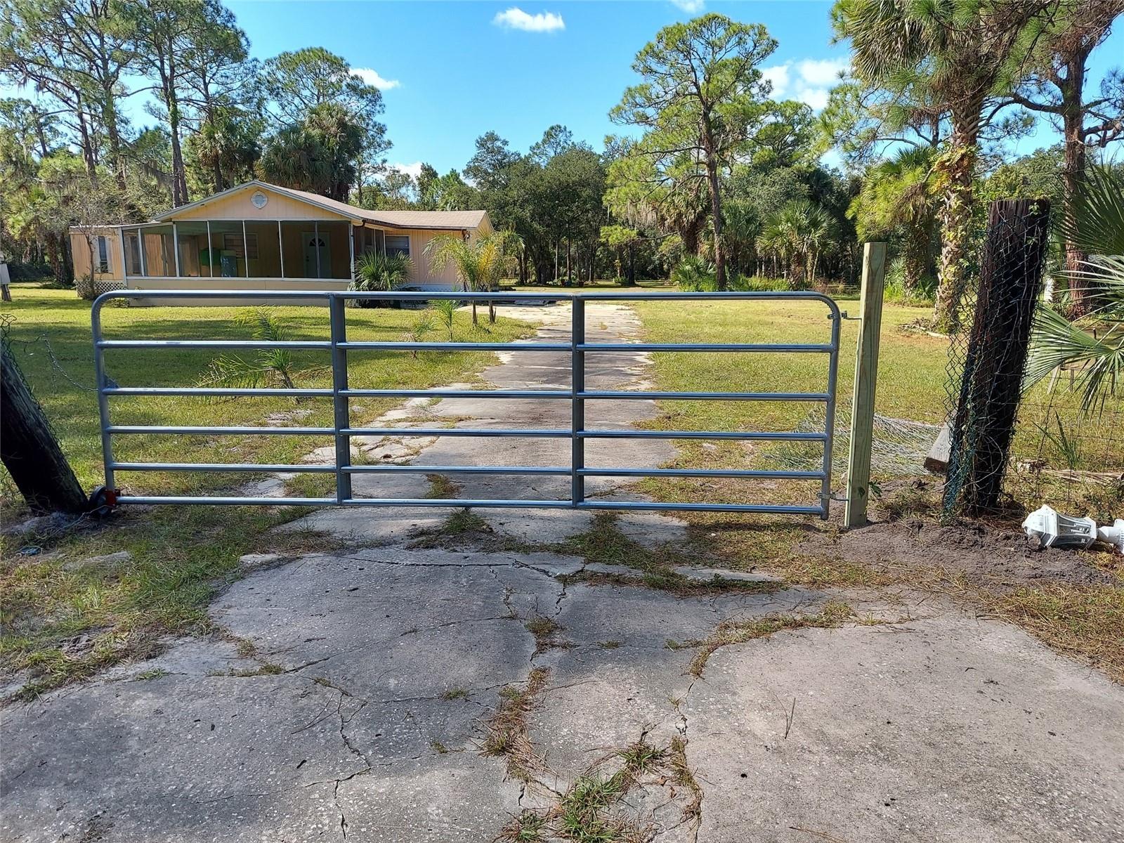 1750 Perch Ct Property Photo 1