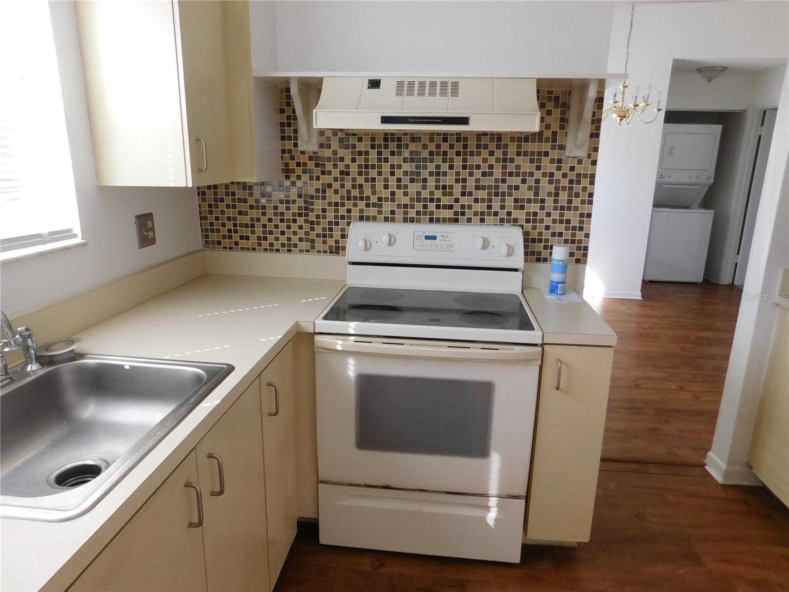 2540 Woodgate Blvd #204 Property Photo 16
