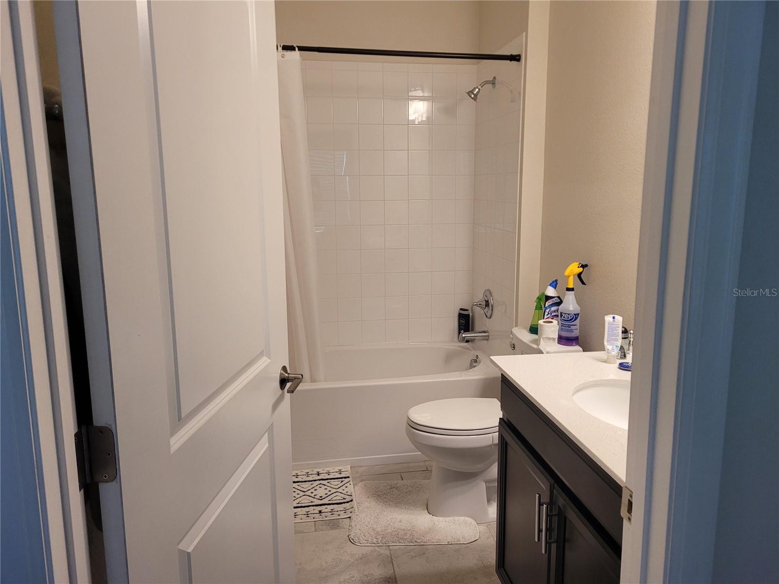 1054 Quaker Ridge Ln Property Photo 15