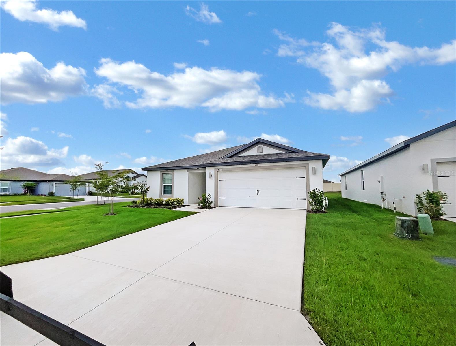 4305 Carrabelle River Ln Property Photo 7