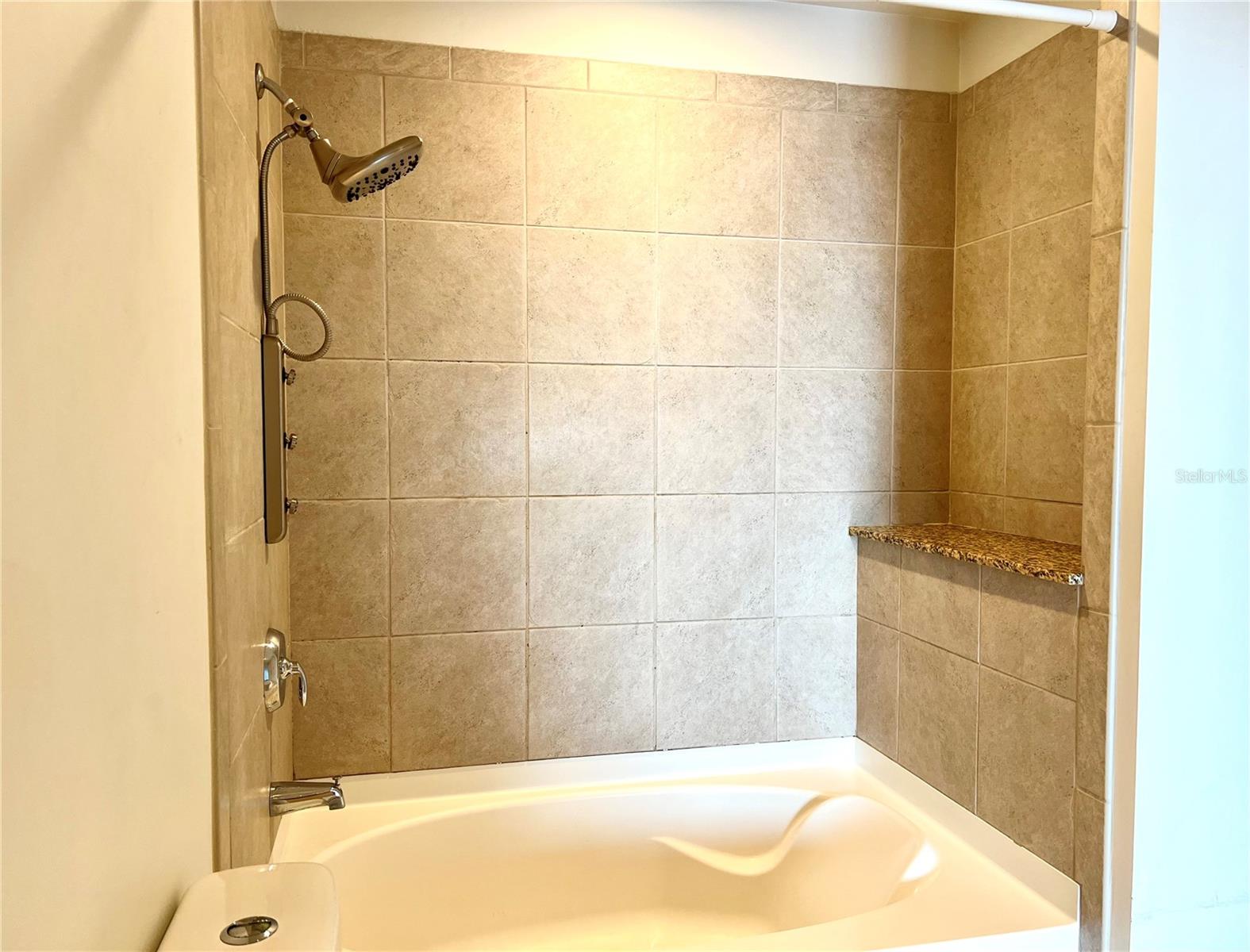 155 S Court Ave #1113 Property Photo 17