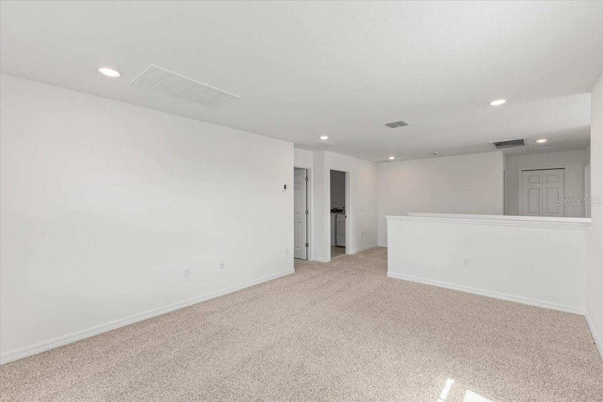 1128 Griffon Ave Property Photo 8