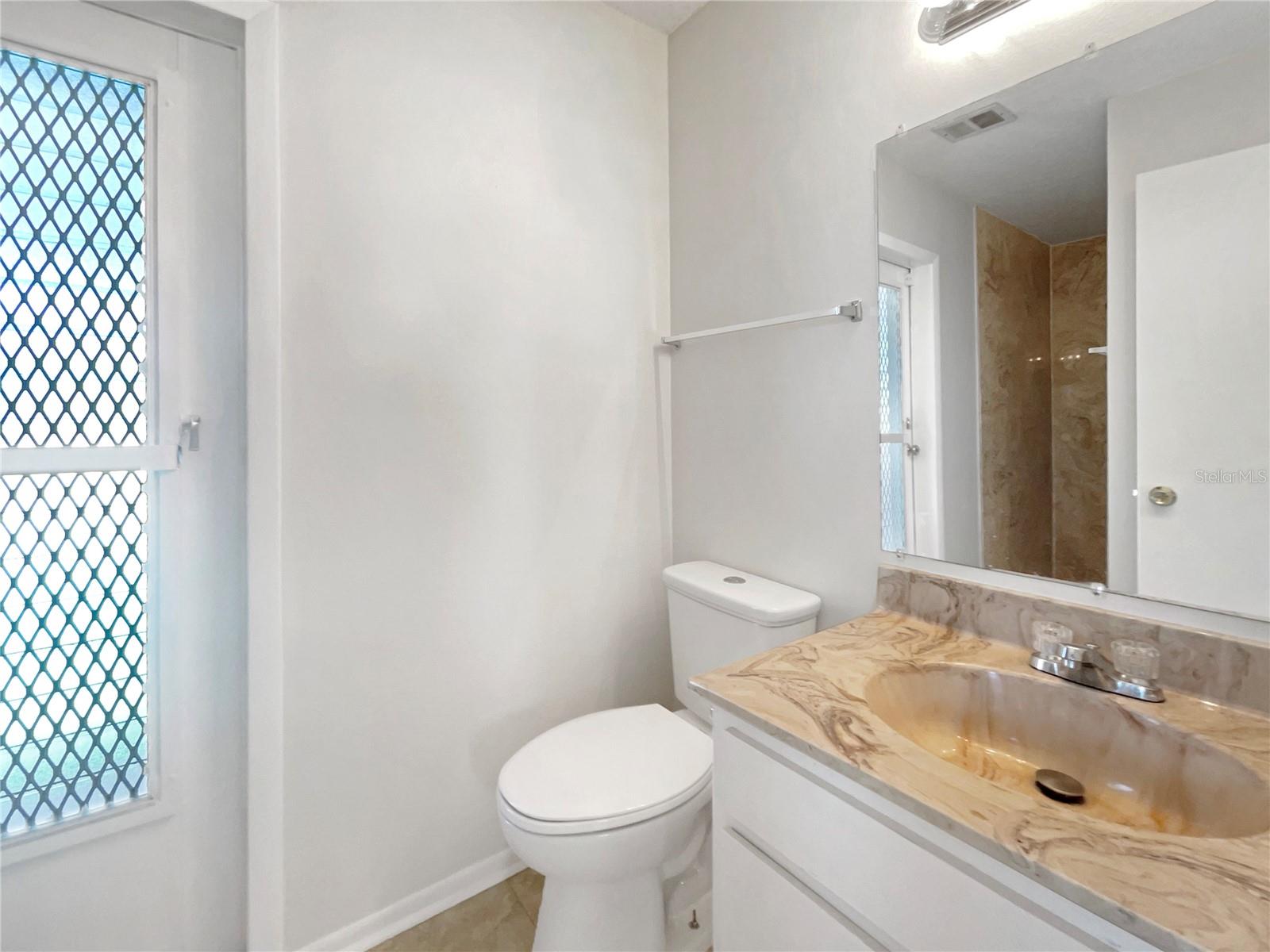 1019 Deer Run Property Photo 11