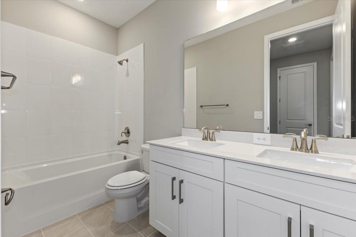 2137 Divot Dr Property Photo 12