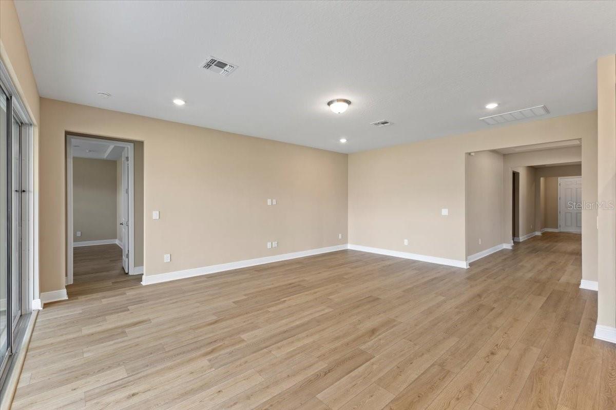 2137 Divot Dr Property Photo 24