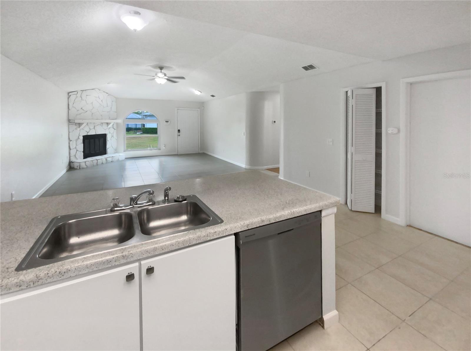 23237 Club Villas Dr Property Photo 25