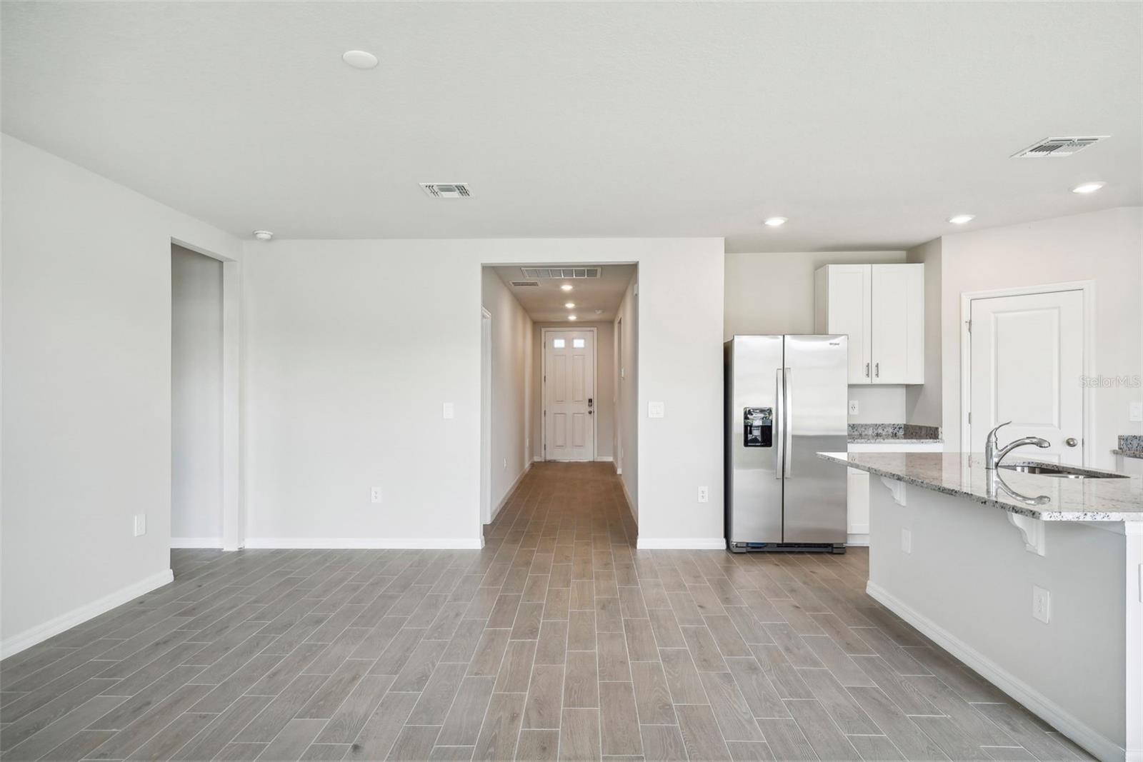 1701 Forest Run Ln Property Photo 6