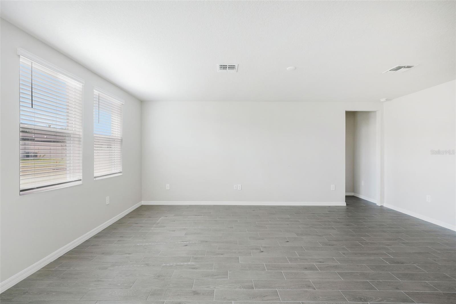 1701 Forest Run Ln Property Photo 9