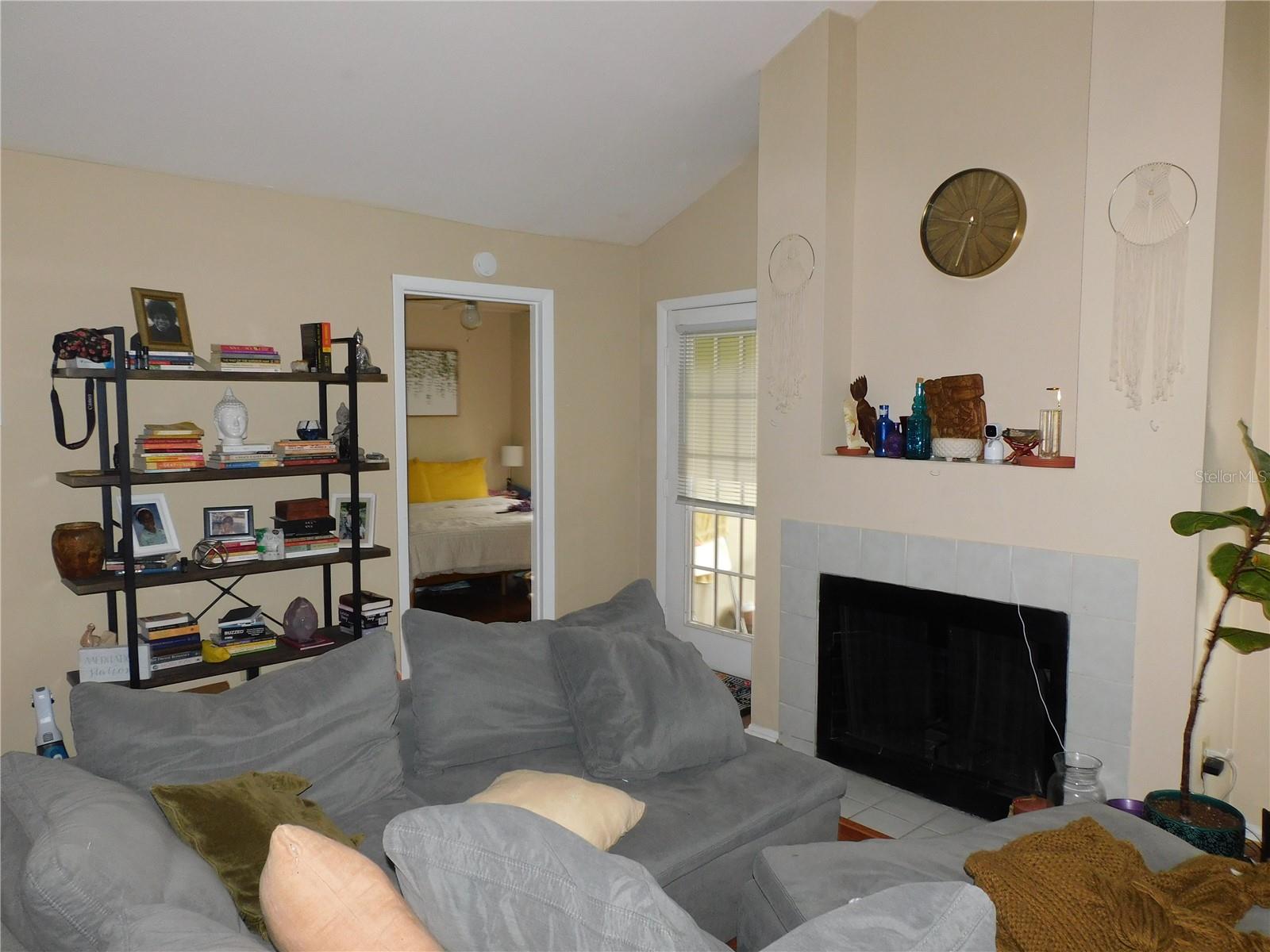 208 Afton Sq #307 Property Photo 6