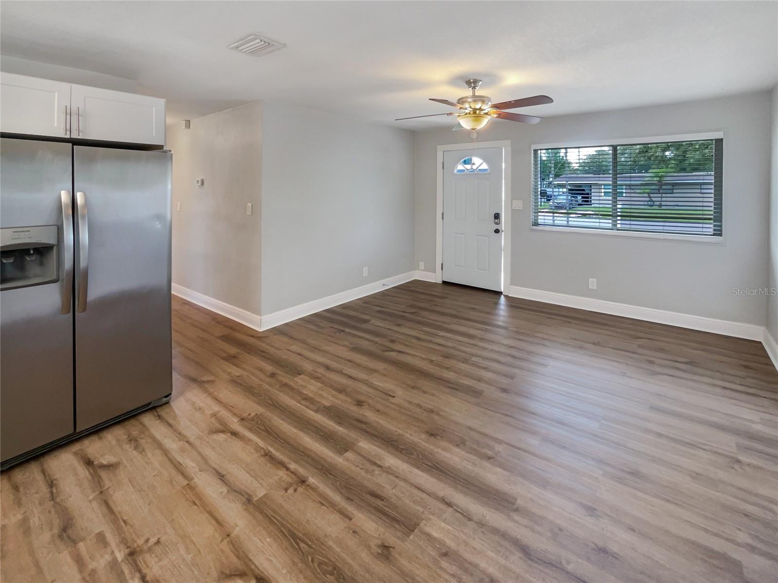 4409 W Leila Ave Property Photo 5