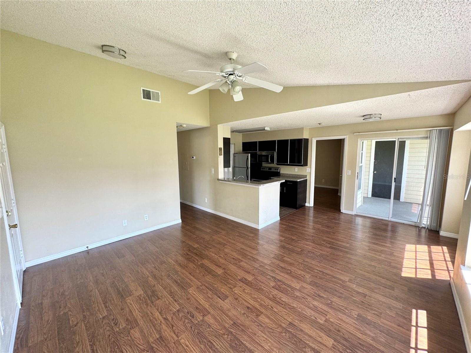 1059 S Hiawassee Rd #1824 Property Photo 5