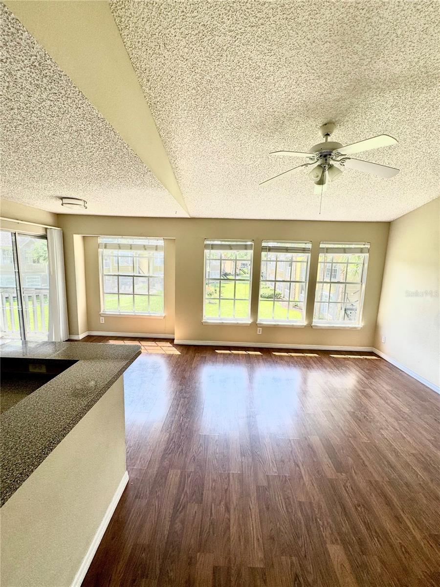 1059 S Hiawassee Rd #1824 Property Photo 11