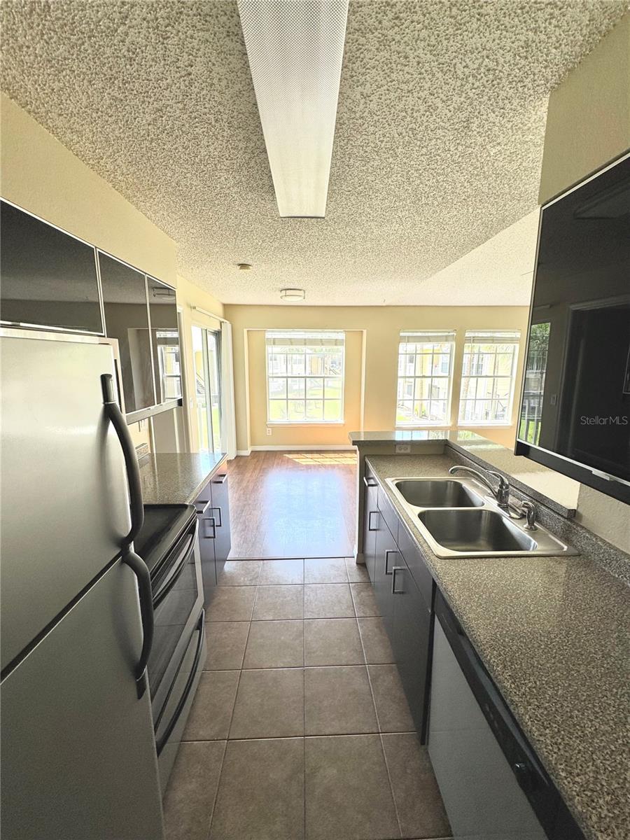 1059 S Hiawassee Rd #1824 Property Photo 14