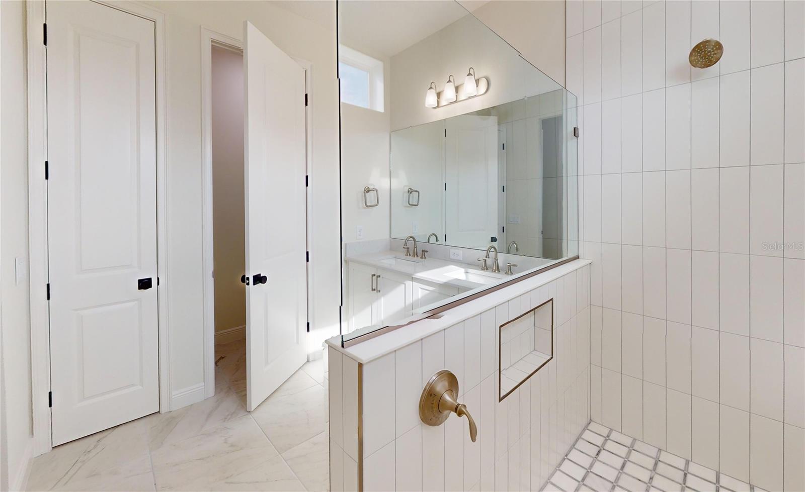 28801 Hillcrest Valley Blvd Property Photo 11