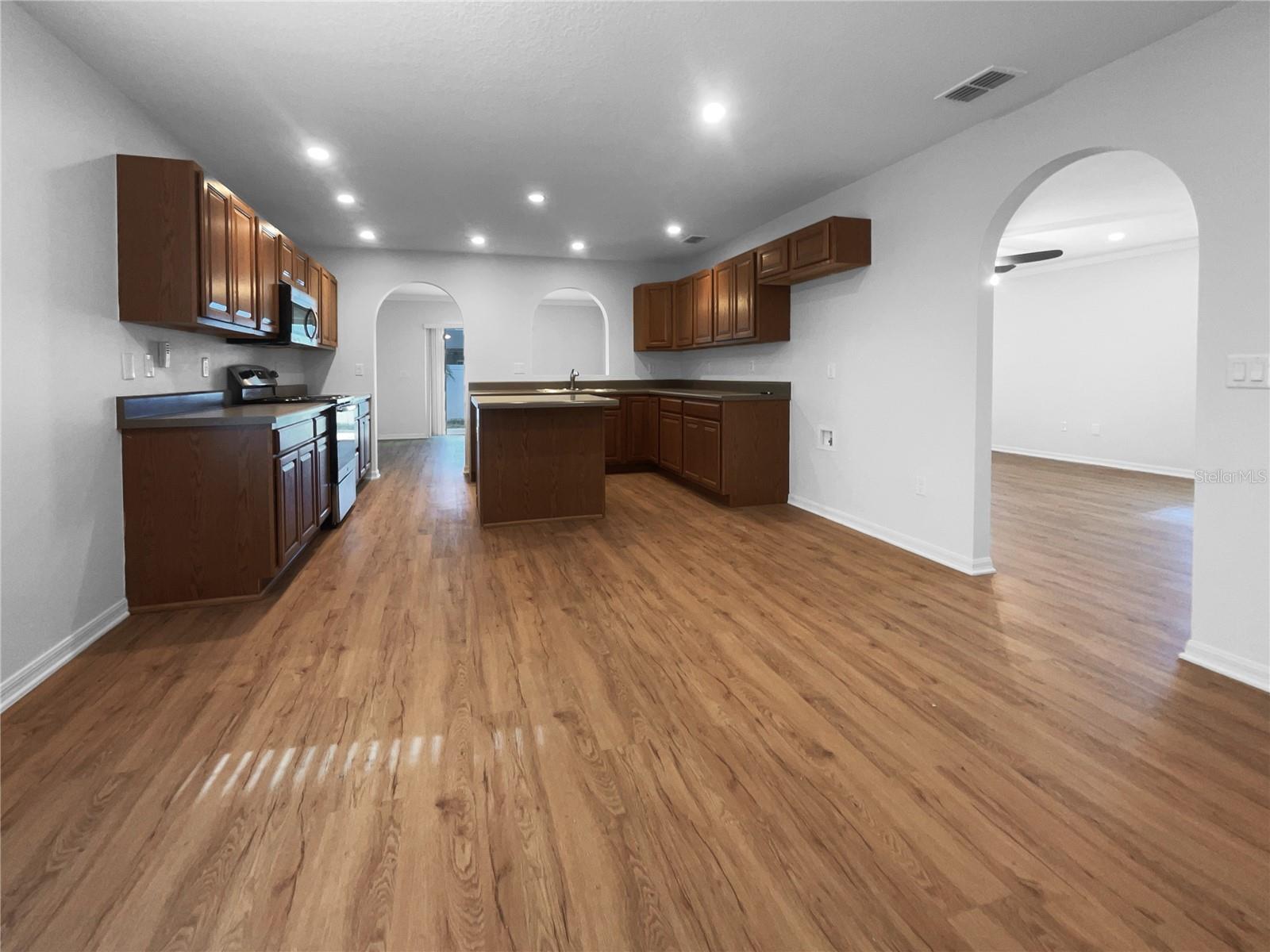 3444 97th Ln E Property Photo 6