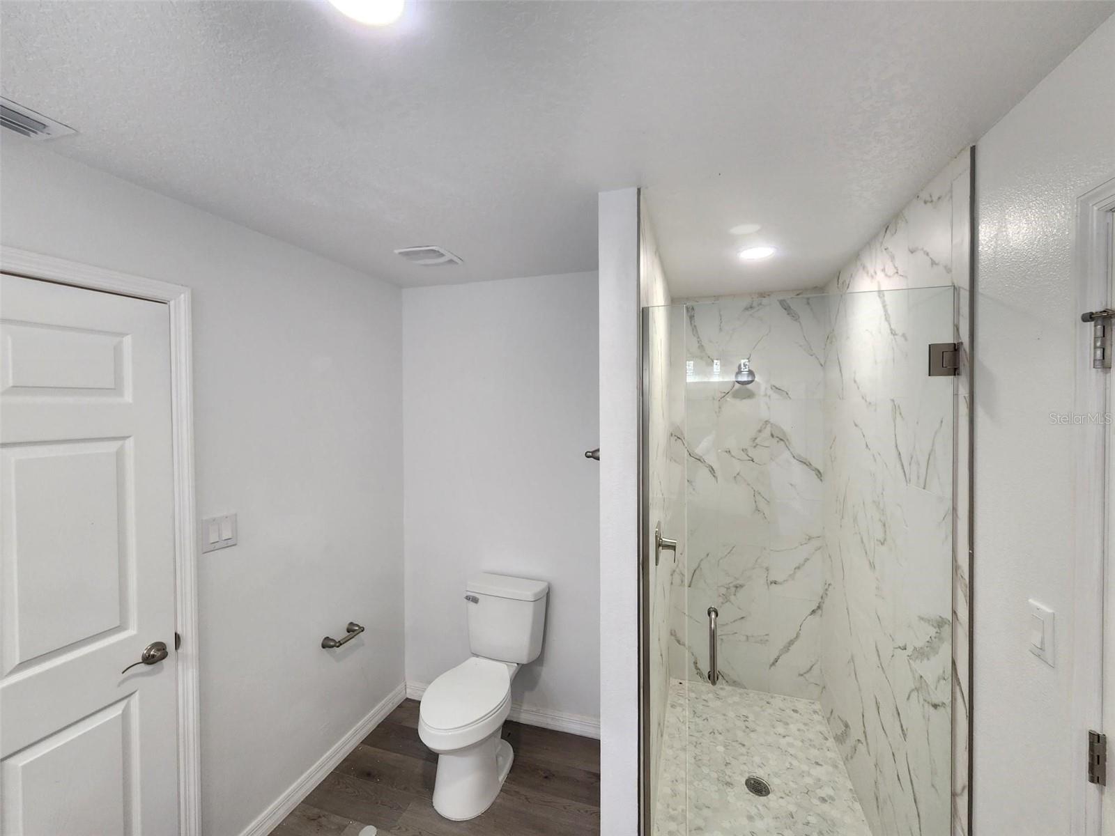 2220 Church St Property Photo 14