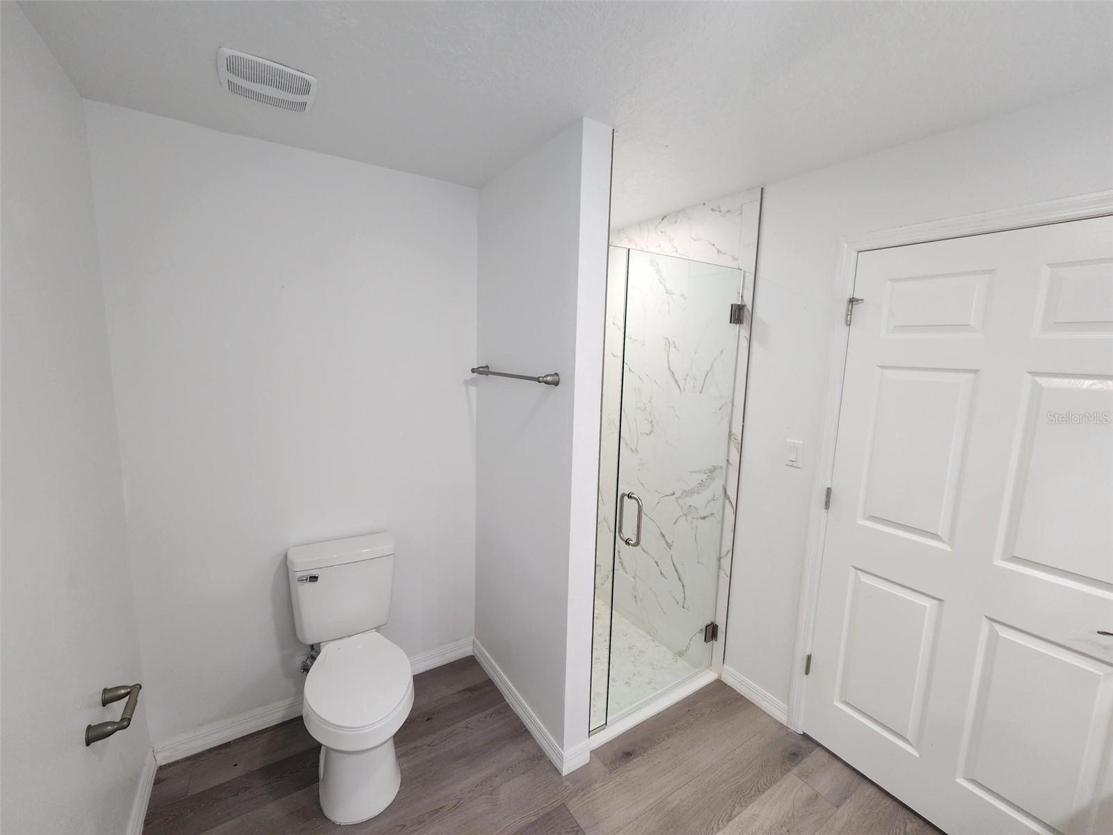 2220 Church St Property Photo 15