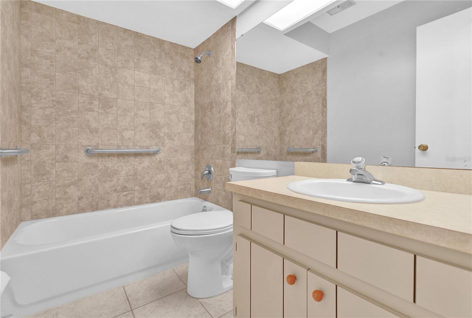 2384 Sun Valley Cir Property Photo 21
