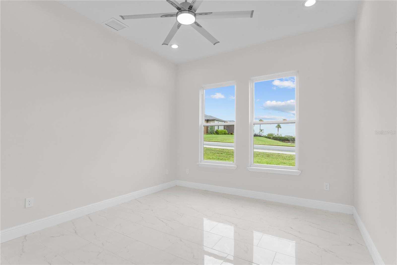 169 Valencia Ridge Dr Property Photo 40