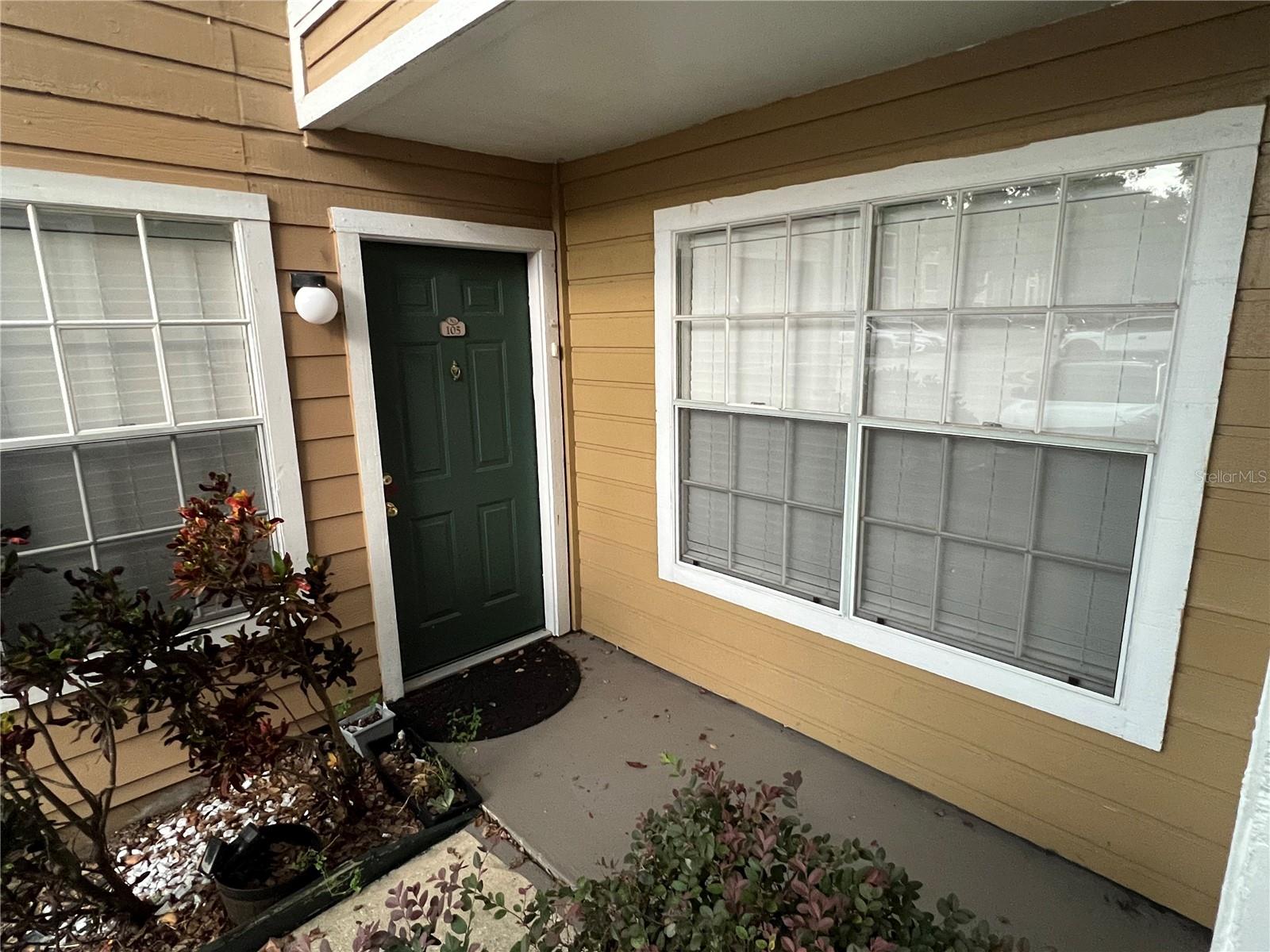 5587 DEVONBRIAR WAY #105 Property Photo 1