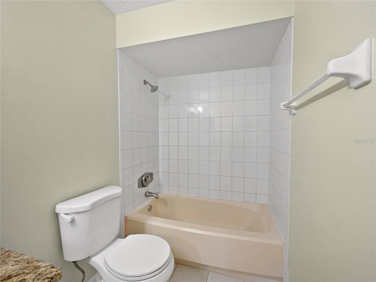 862 N 4th Ave Property Photo 14