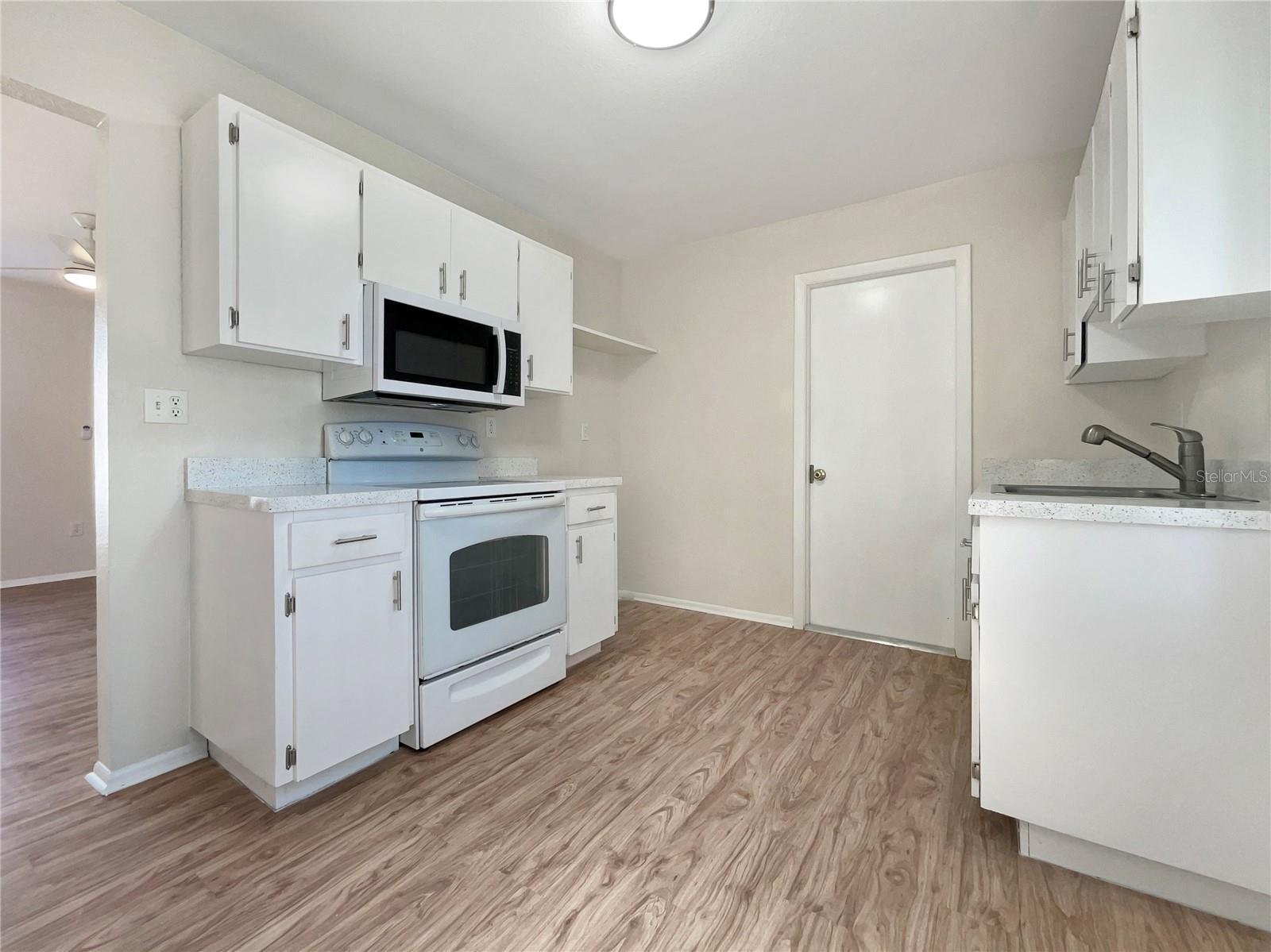 8381 Chelsea Ct Property Photo 6