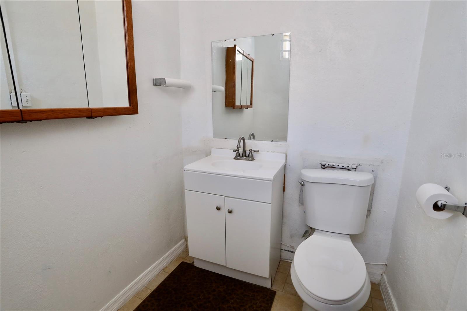 240 S 1st St Property Photo 10
