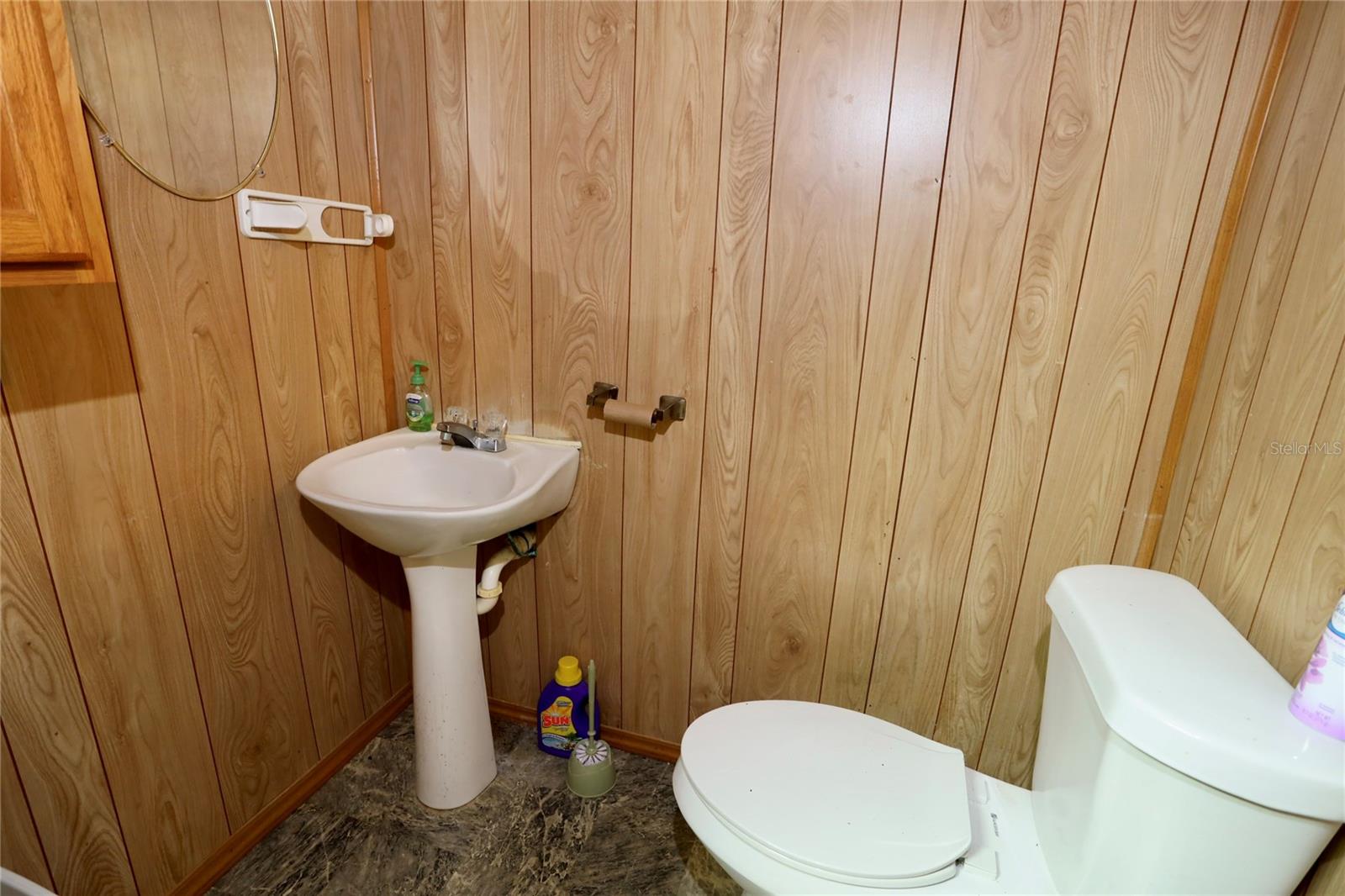 240 S 1st St Property Photo 14