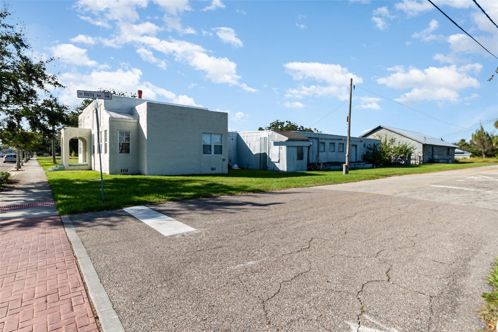 800 Historic Goldsboro Blvd Property Photo 2