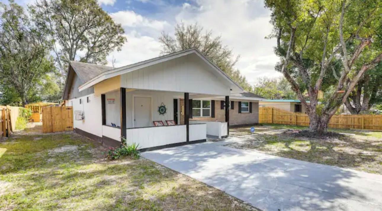 280 Westwood Ave Property Photo