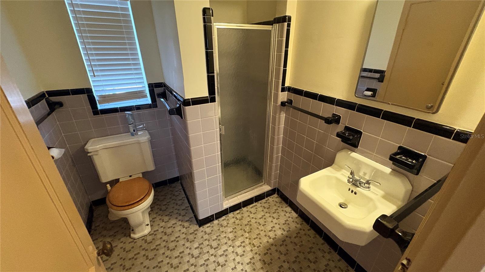 122 N St. Clair Abrams Ave Property Photo 22
