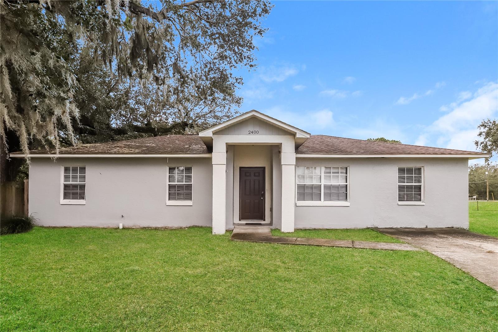 2400 Timbercreek Loop W Property Photo