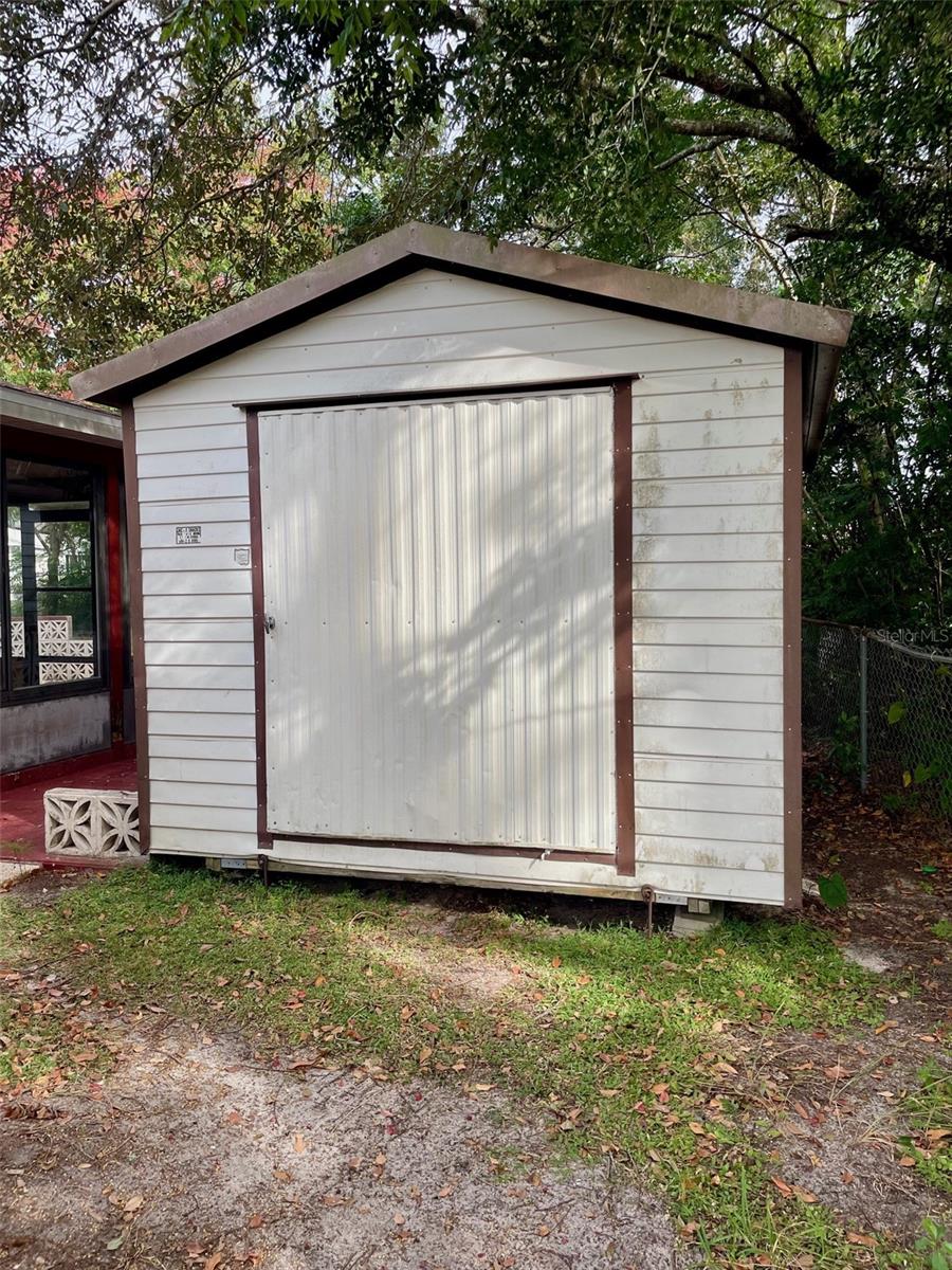 9273 Spring Rd Property Photo 7