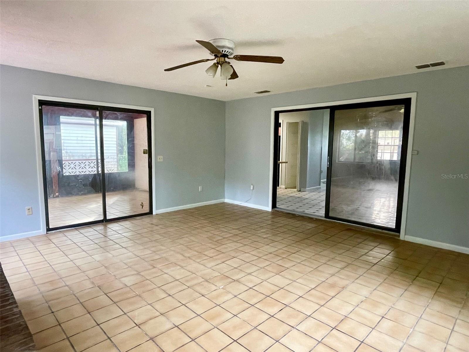 9273 Spring Rd Property Photo 19