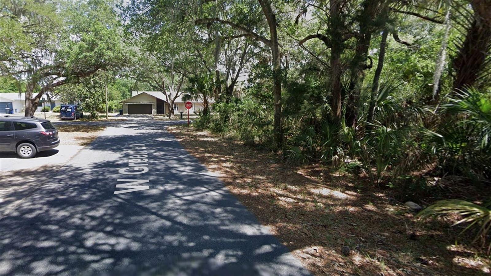 9652 W Green Ln Property Photo 2