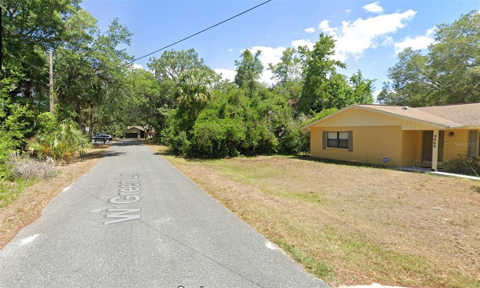 9652 W Green Ln Property Photo 4