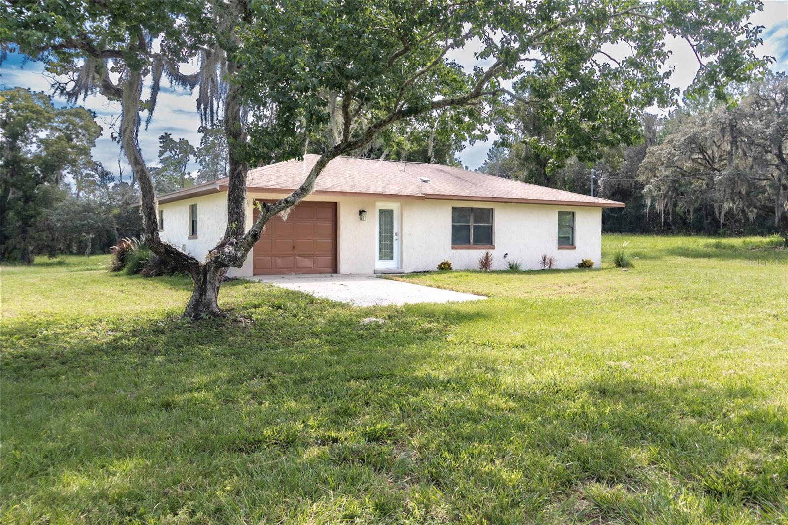 10655 N Party Ave Property Photo 1