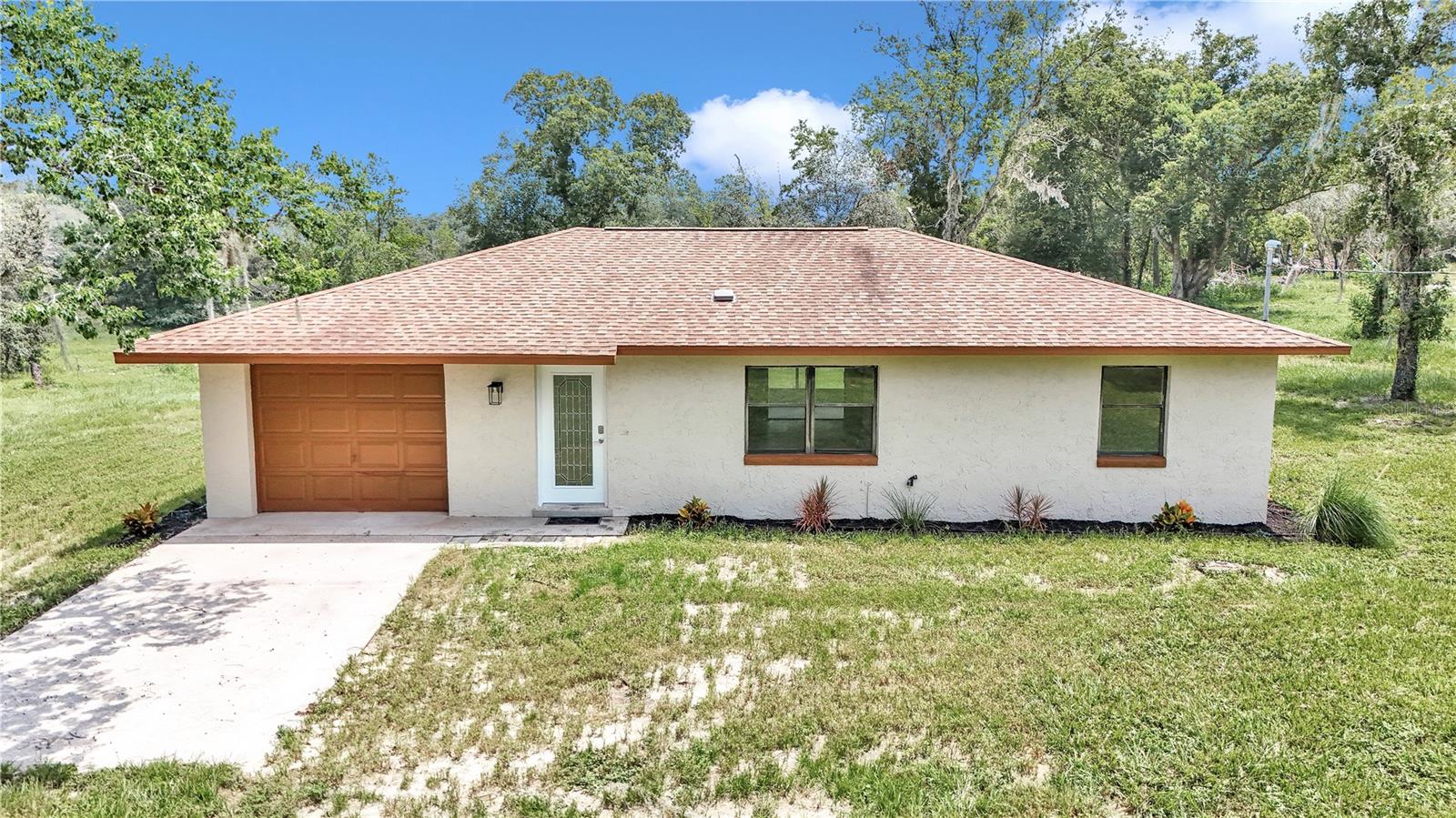 10655 N Party Ave Property Photo 2