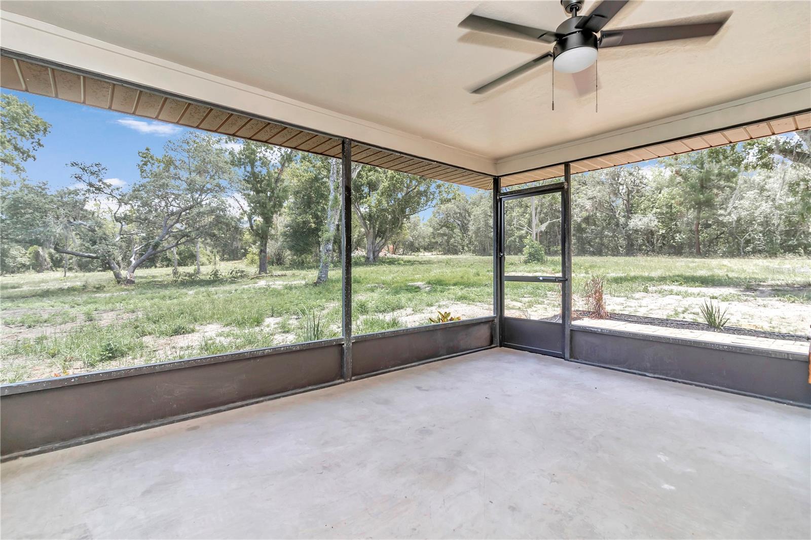 10655 N Party Ave Property Photo 14