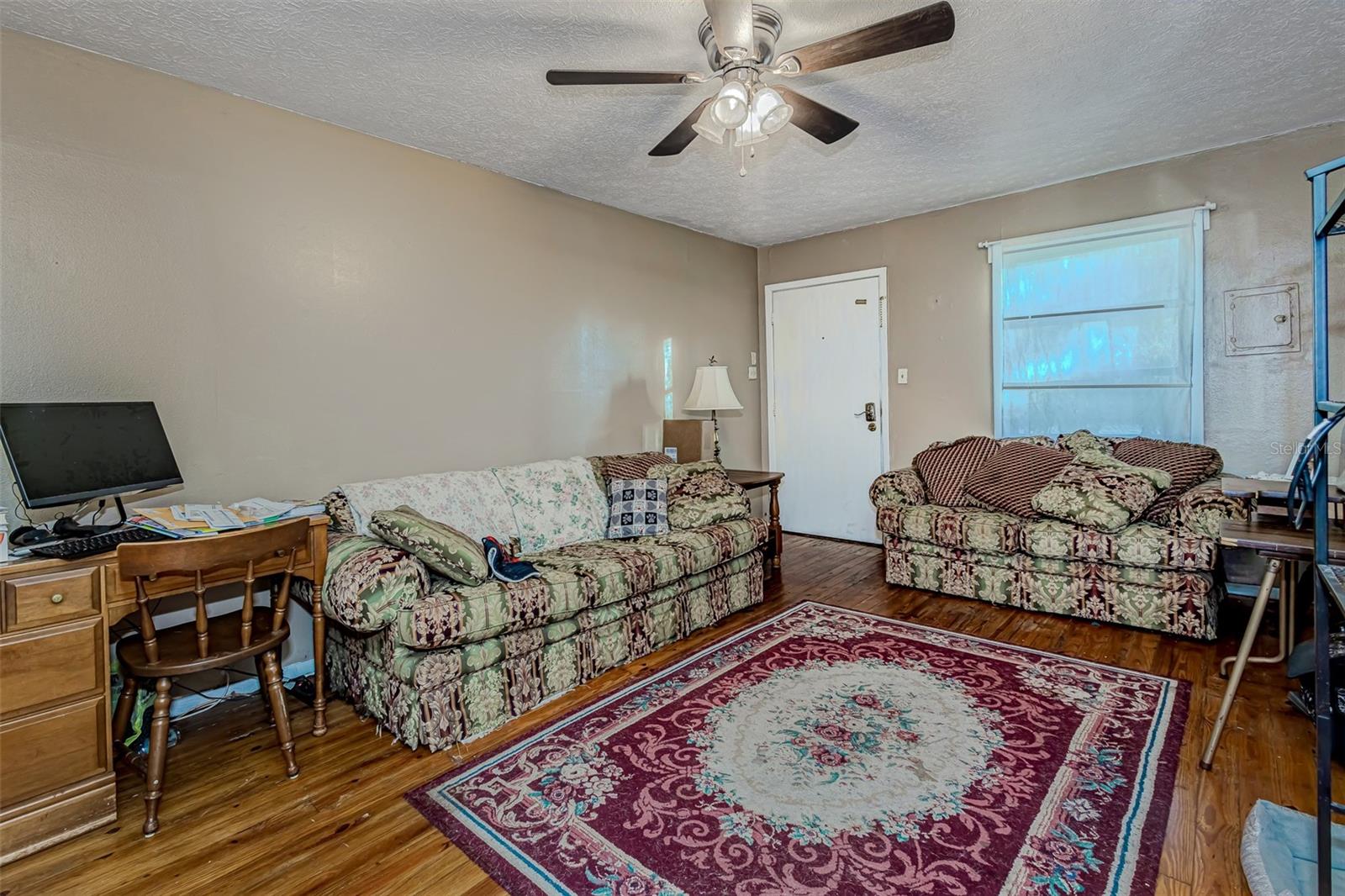 1315 W Oak Dr Property Photo 9