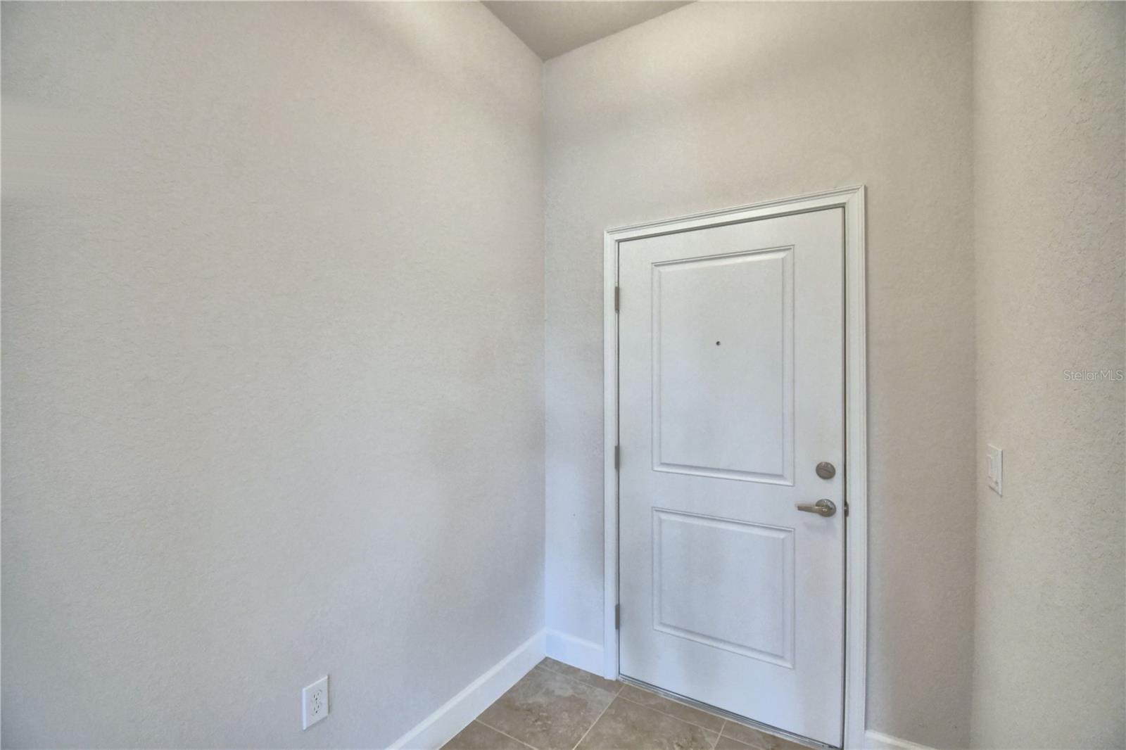 4065 Tullamore Ln Property Photo 6