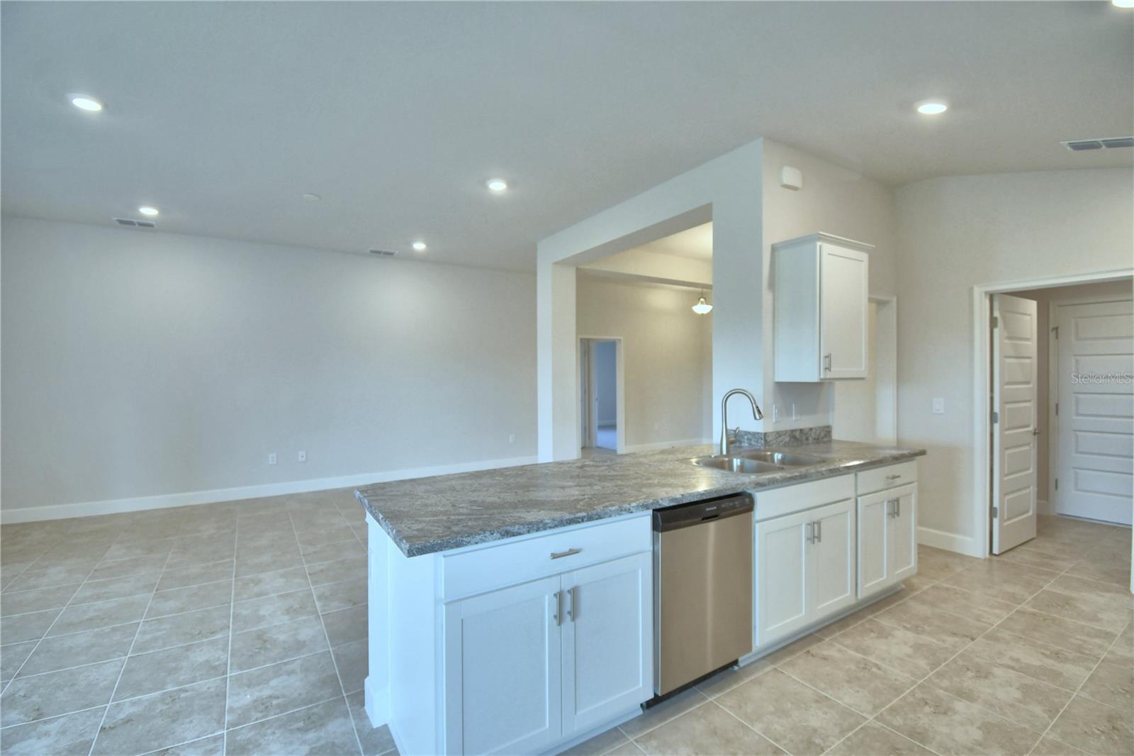 4065 Tullamore Ln Property Photo 12