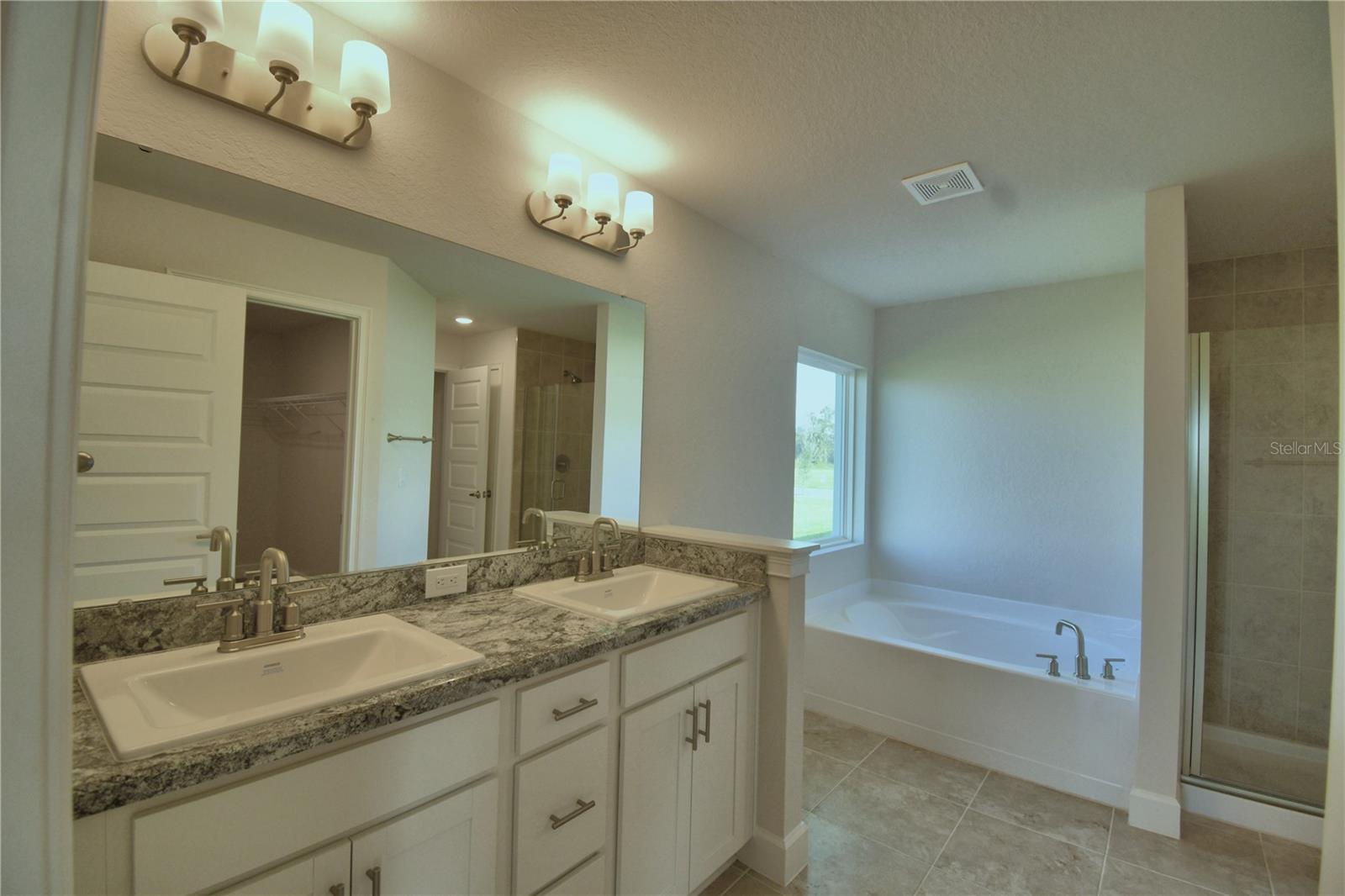 4065 Tullamore Ln Property Photo 37