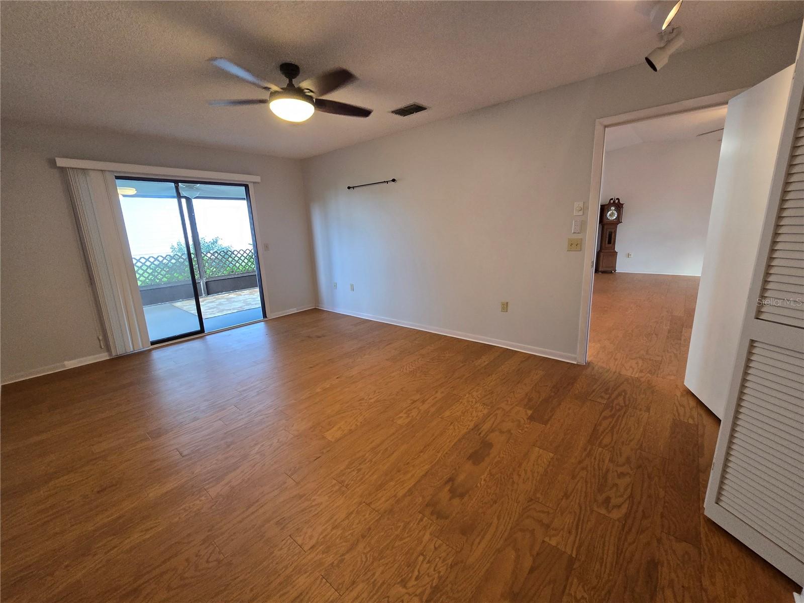 3130 Prairie Dunes Cir W Property Photo 43