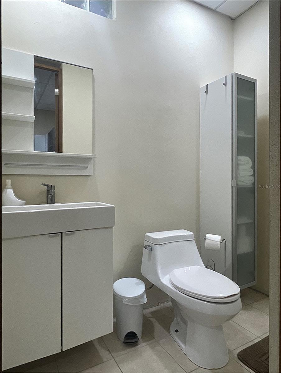 176 Delbrey Property Photo 4