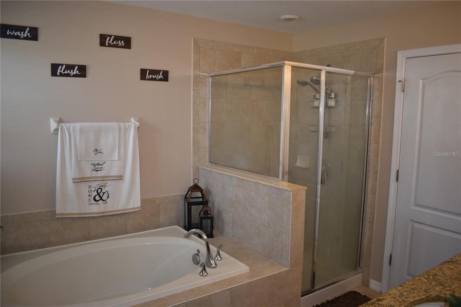 14013 Lugano Ct Property Photo 10